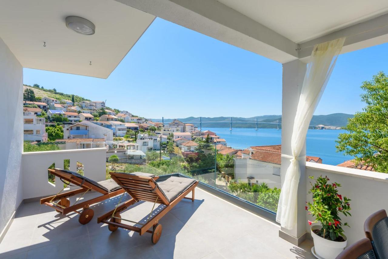 Apartments Morska Vila 3 Komarna Kültér fotó
